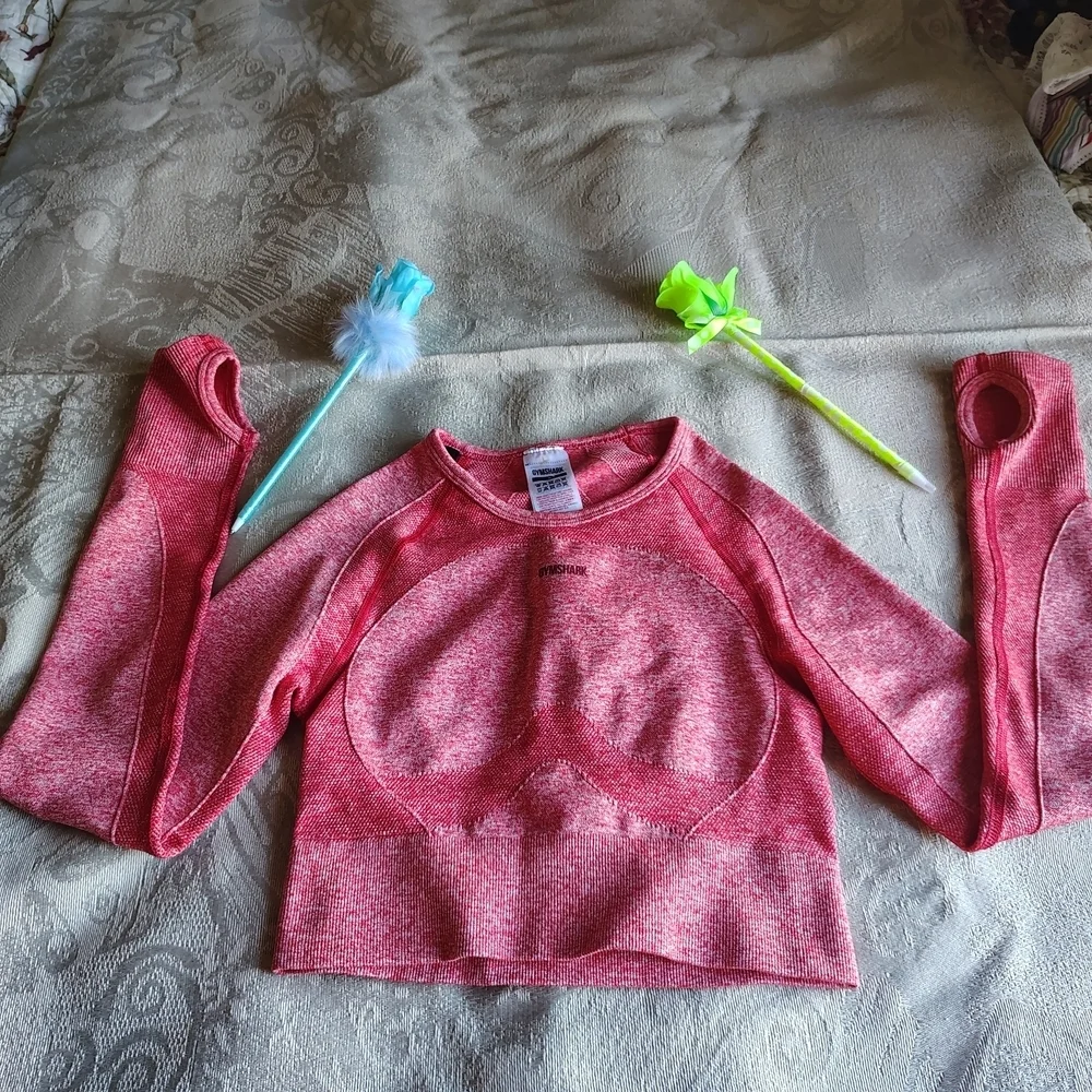 Gymshark Pink Long Sleeve Crop Top - Picture 2 of 5